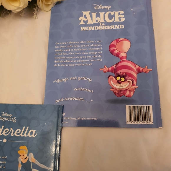 Disney Books x 5 - Picture 5 of 8